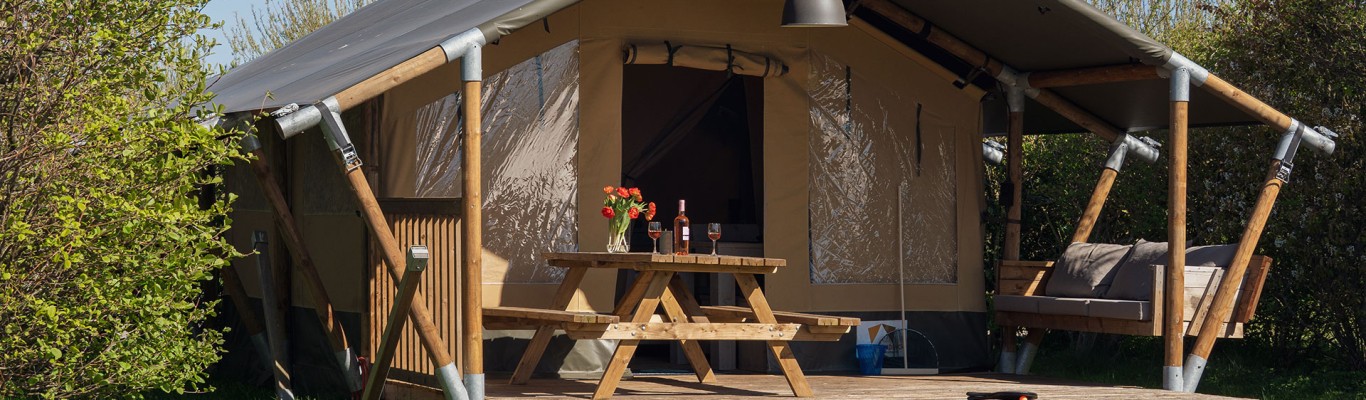 header-laguna-glamping.jpg