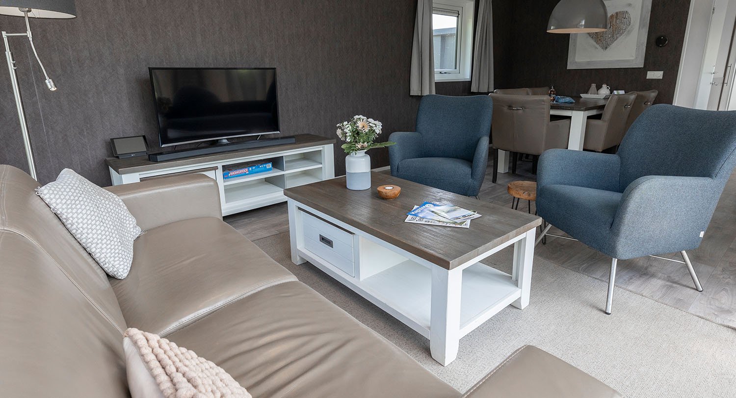 Chalet-19-woonkamer2-robbenjager-texel-2024.jpg