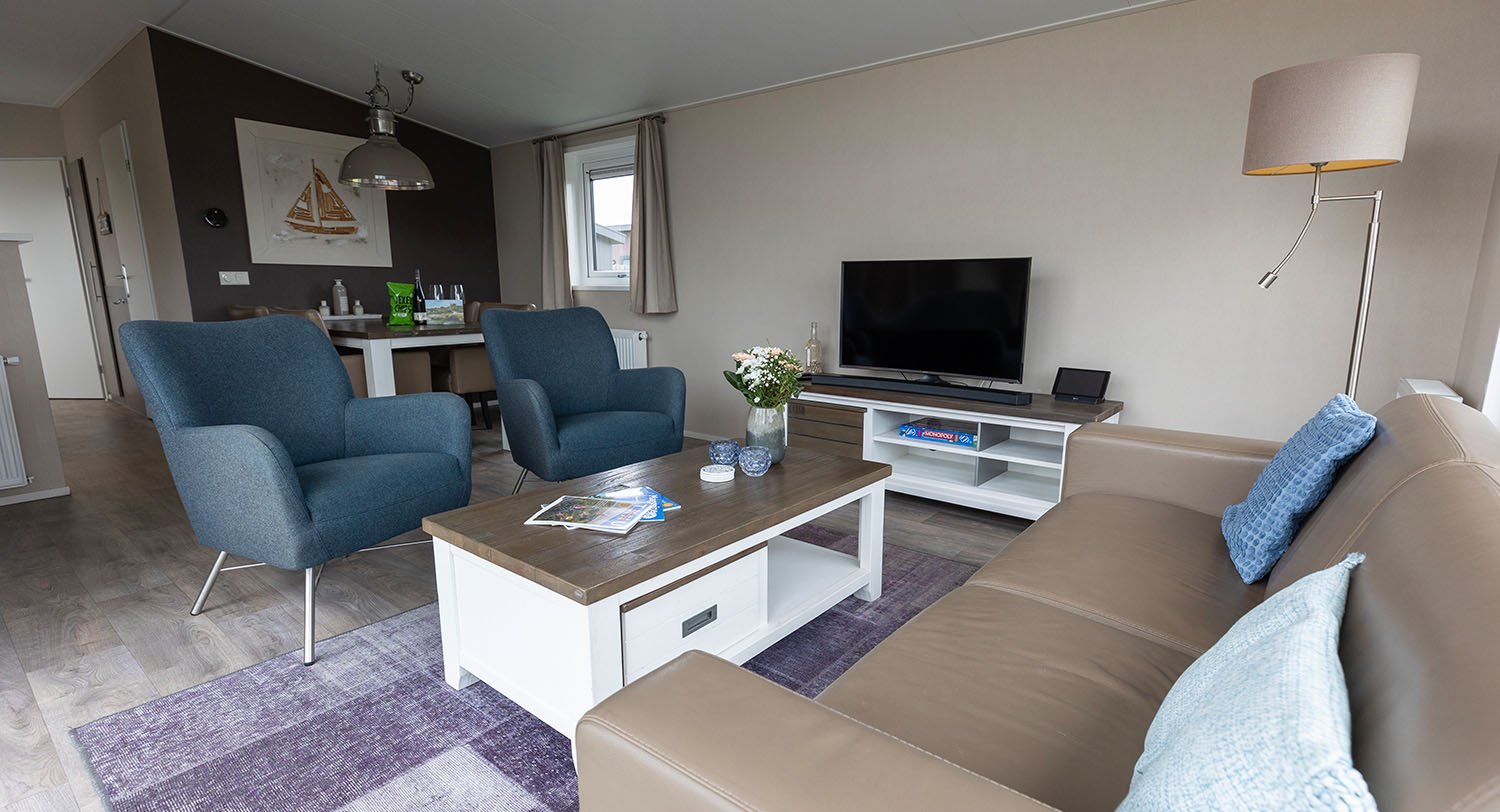 Chalet-07-woonkamer-robbenjager-texel-2024.jpg