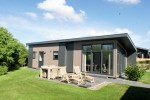Chalet 18 Nevada Duinpark de Robbenjager Texel 02.jpg