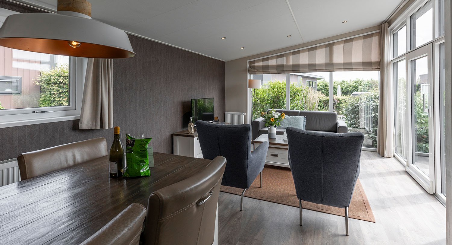Chalet-29-woonkamer-robbenjager-texel-2024.jpg