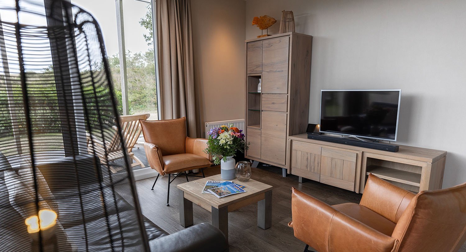 Chalet-32-woonkamer1-robbenjager-texel-2024.jpg