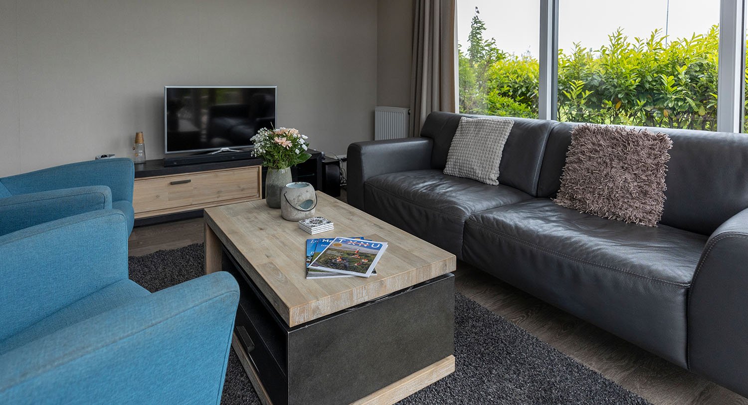 Chalet-21-woonkamer3-robbenjager-texel-2024.jpg