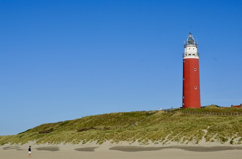 Vuurtoren_strand.jpg