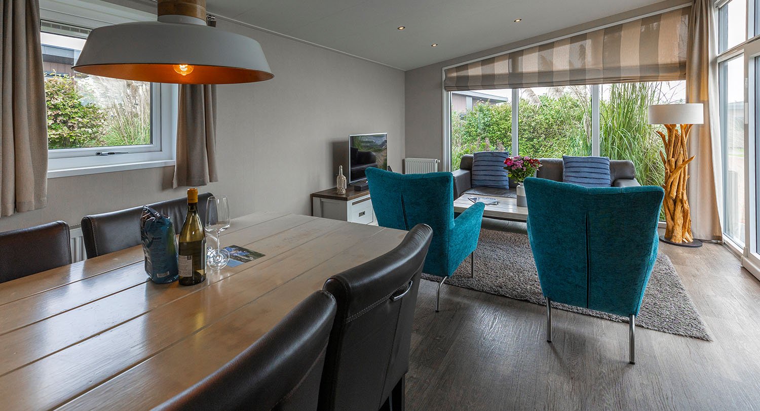 Chalet-30-woonkamer-robbenjager-texel-2024.jpg