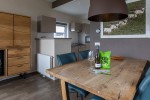 Chalet-12-eettafel-robbenjager-texel-2024-Hersteld.jpg