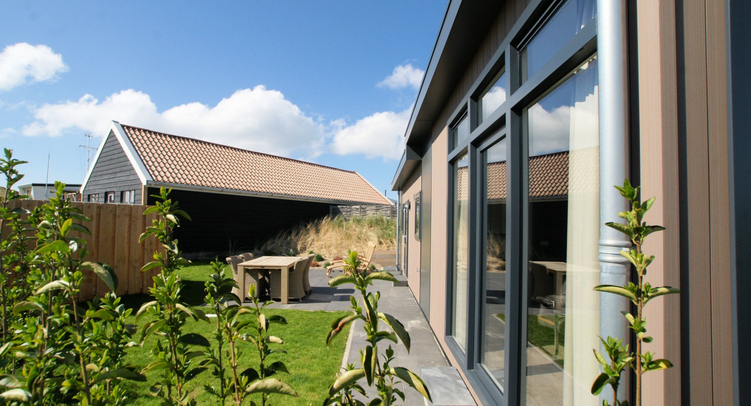 Chalet 08 Newport Duinpark de Robbenjager Texel 01.jpg