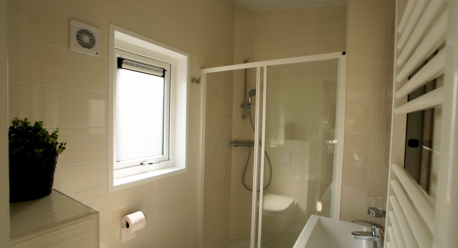 Chalet Texel 030 badkamer.jpg