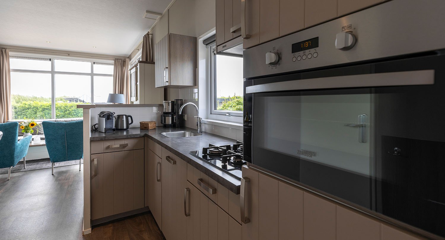 Chalet-11-keuken-robbenjager-texel-2024-Hersteld.jpg