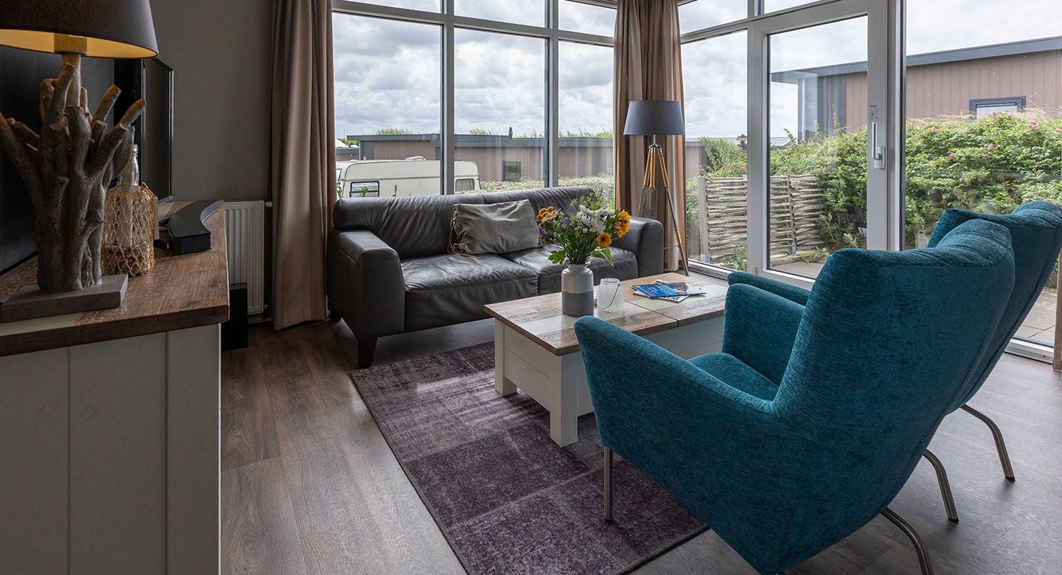Chalet-11-woonkamer1-robbenjager-texel-2024-Hersteld.jpg