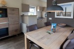 Chalet-23-eettafel-robbenjager-texel-2024.jpg