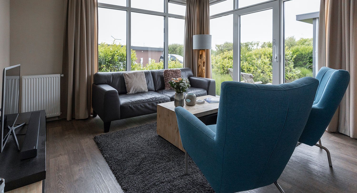 Chalet-21-woonkamer-robbenjager-texel-2024.jpg