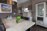Chalet-05-eettafel-robbenjager-texel-2024.jpg