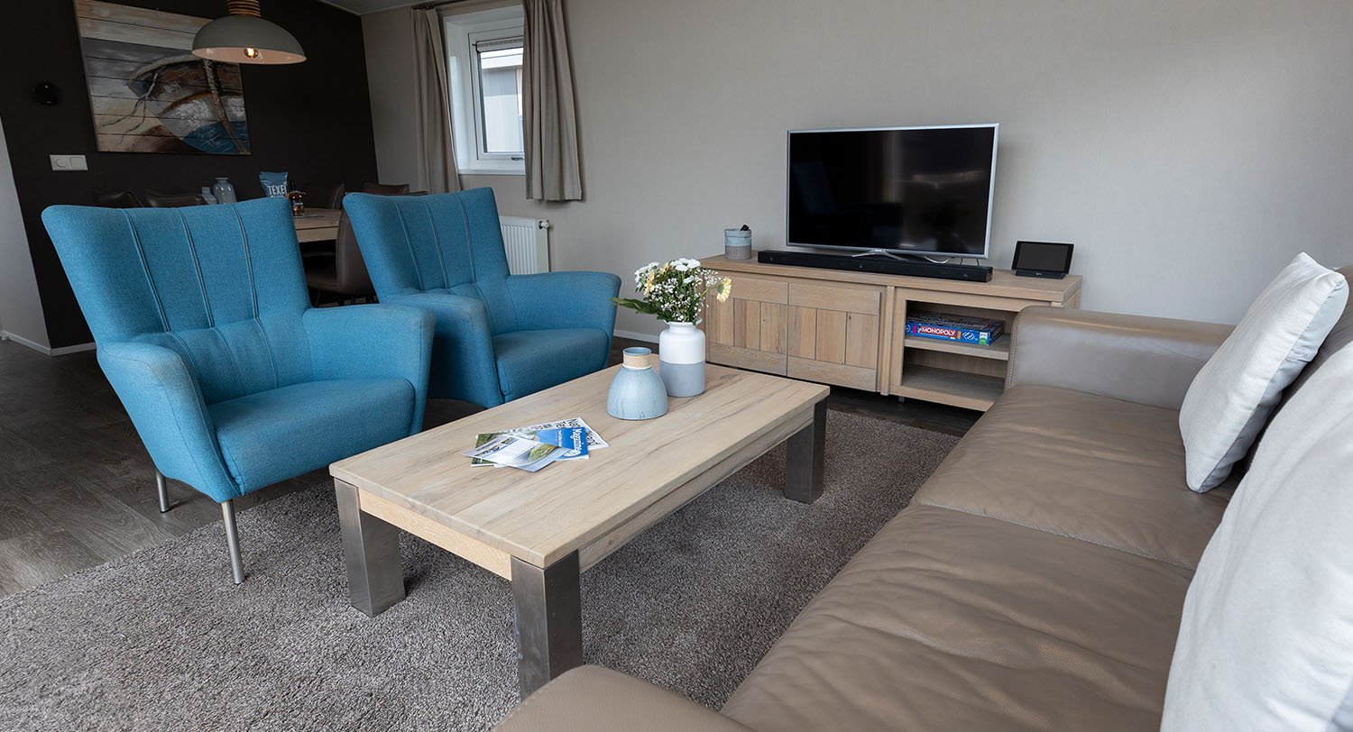 Chalet-24-woonkamer2-robbenjager-texel-2024.jpg