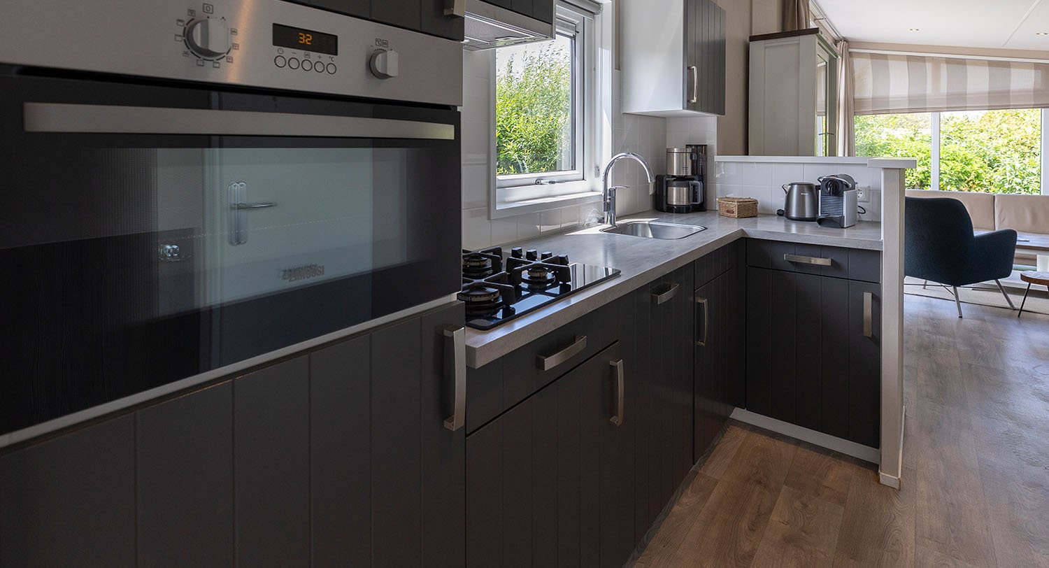Chalet-19-keuken-robbenjager-texel-2024.jpg