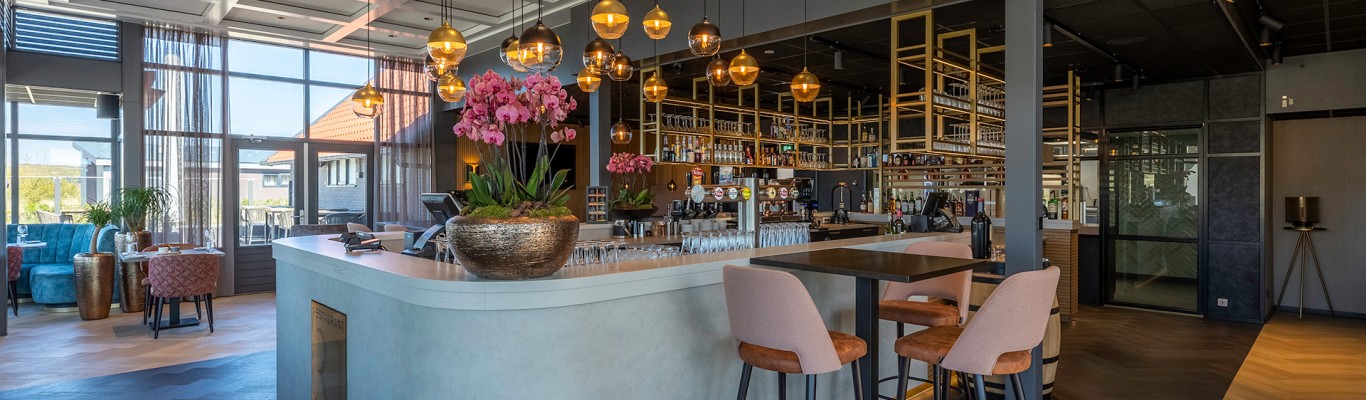 restaurant-bar.jpg