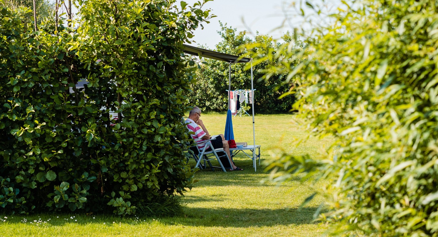 Kampeerplaats beschut.jpg