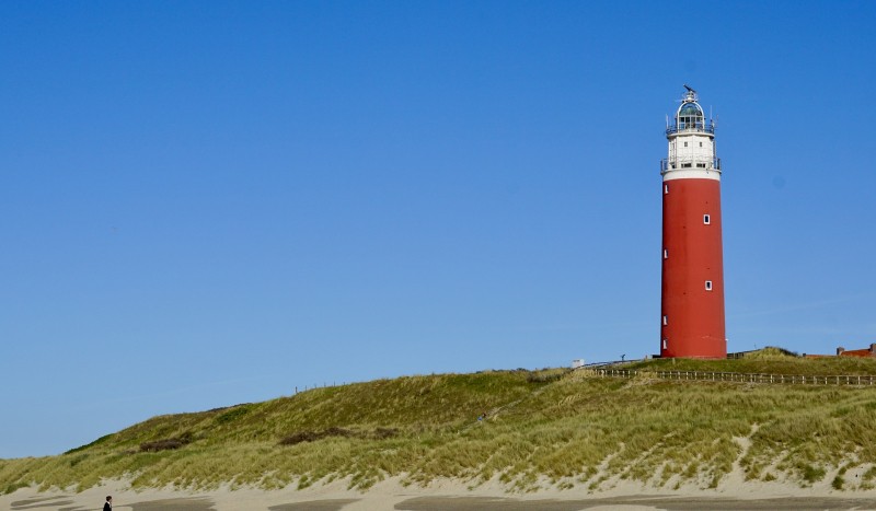 Vuurtoren_strand.jpg