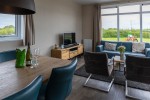 Chalet-12-woonkamer-robbenjager-texel-2024-Hersteld.jpg
