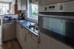 Chalet-08-keuken-robbenjager-texel-2024.jpg